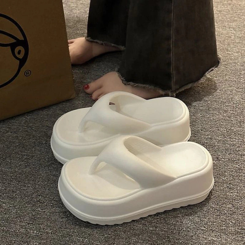 Chalas Ergonómicas con Plataforma – Descanso y Comodidad en Cada Paso